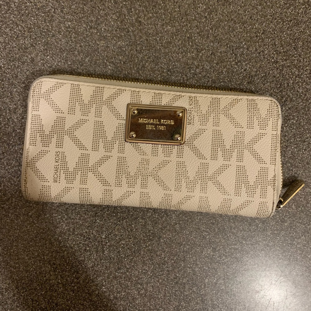 Michael Kors wallet